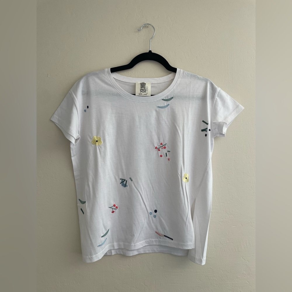 NWOT Cute Colorful Embroidered TShirt with side slit hem detail